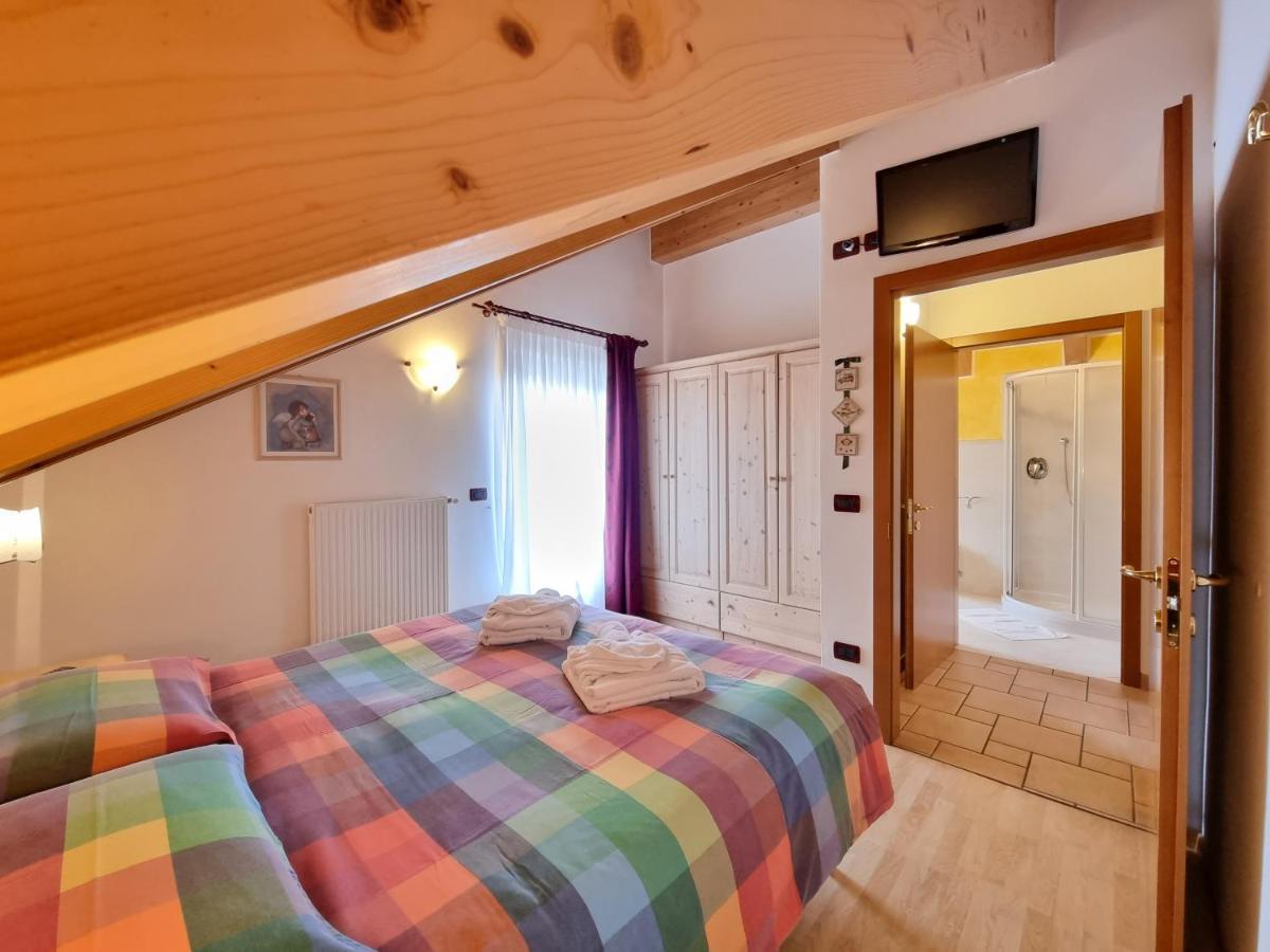 Residence Le Rose Pozza di Fassa Exterior photo