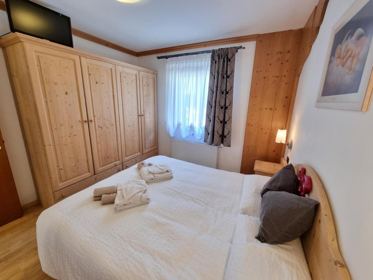 Residence Le Rose Pozza di Fassa Exterior photo